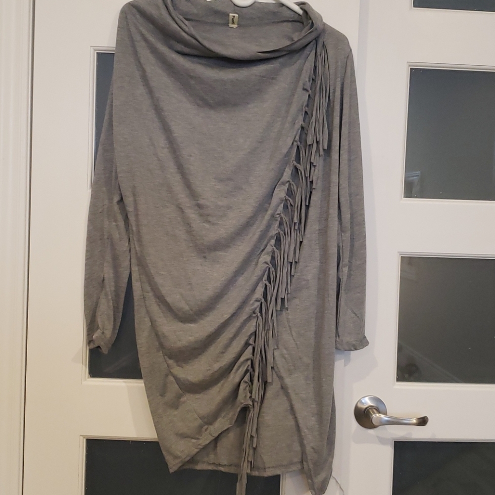 Tunic with fringe edges